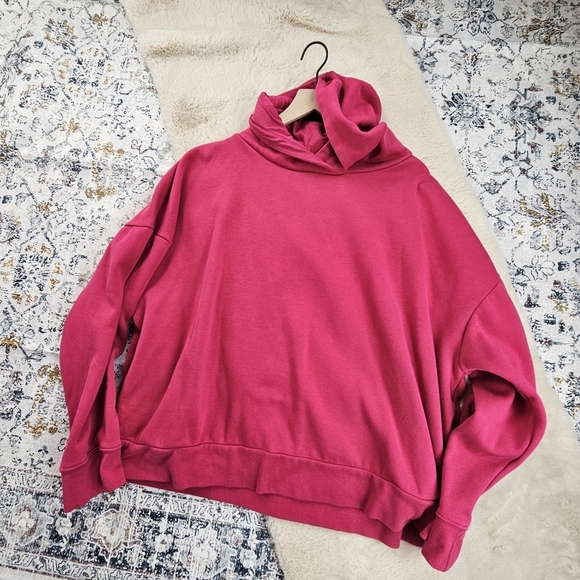 Fabletics Eco Go-To Pocket Hoodie Dark Fuchsia 2X - Picture 2 of 10